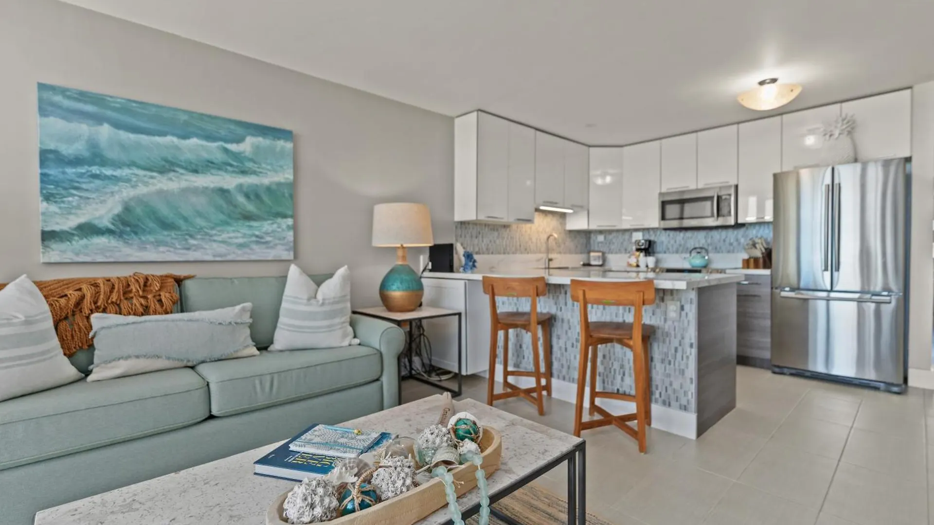 Oceanfront Paradise: Fully Remodeled Ground Floor Appartamento Kihei