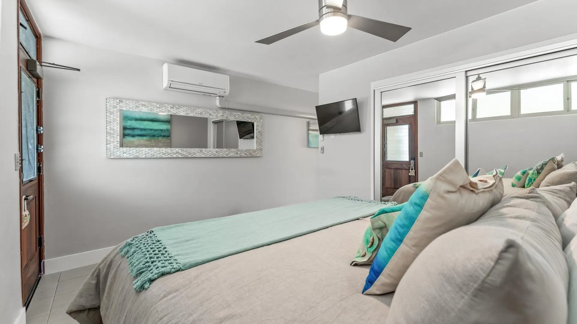 Oceanfront Paradise: Fully Remodeled Ground Floor Appartamento Kihei