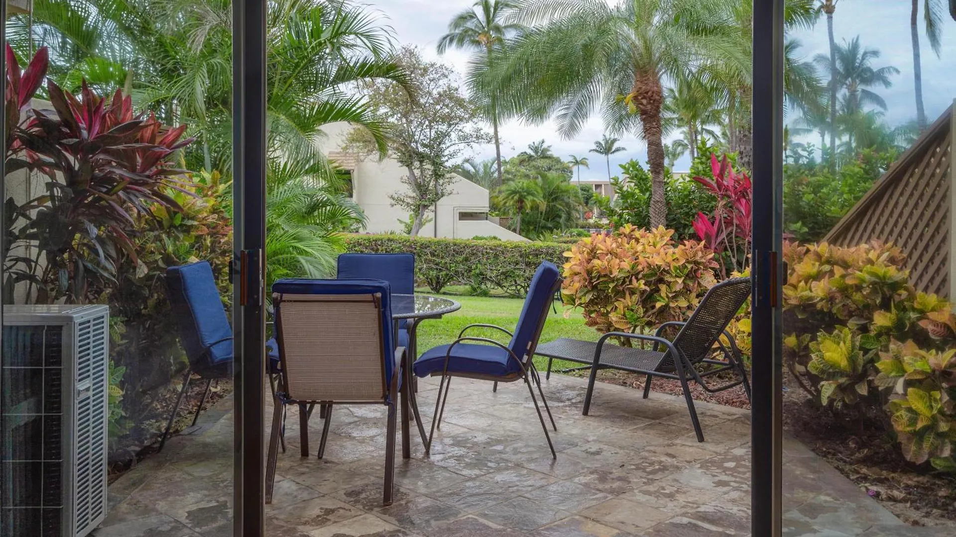 Maui Kamaole J 108 *