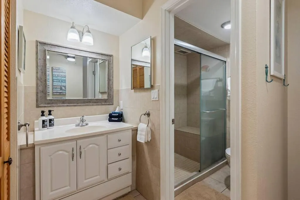Daire Kihei Akahi C308- Perfectly Located South Kihei Condo, Walk To The Wailea (Maui)