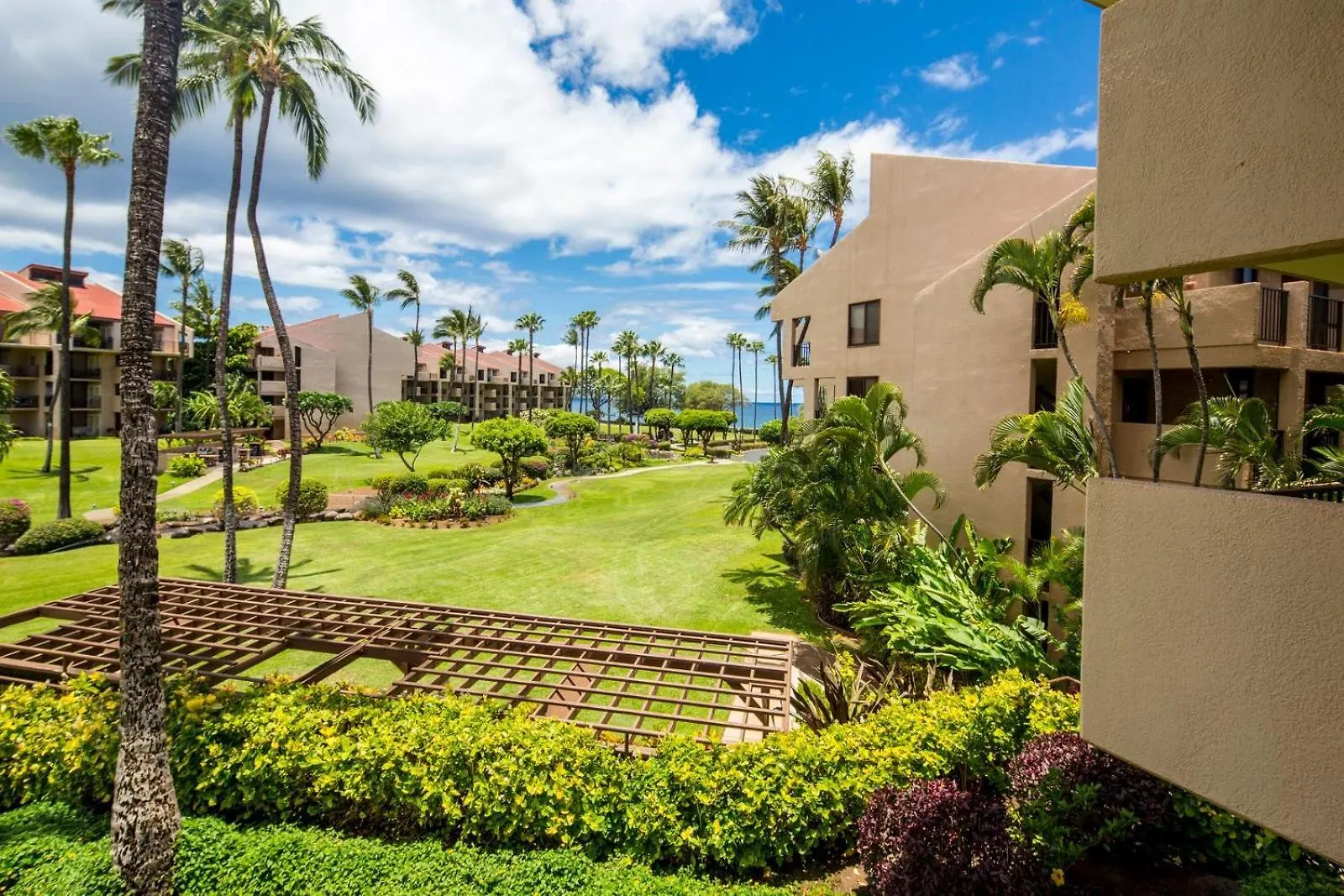 Castle Kama'ole Sands Aparthotel 3*