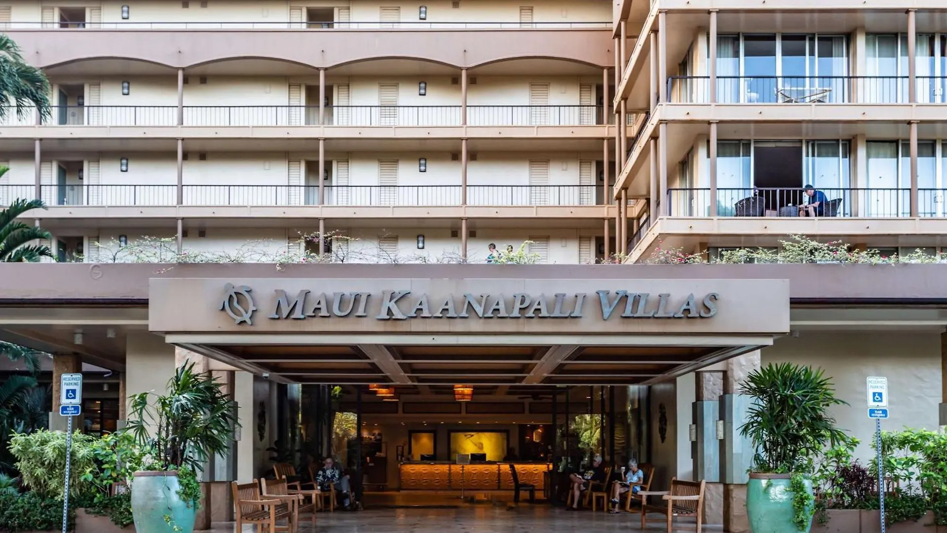 Aston Maui Kaanapali Aparthotel 4*