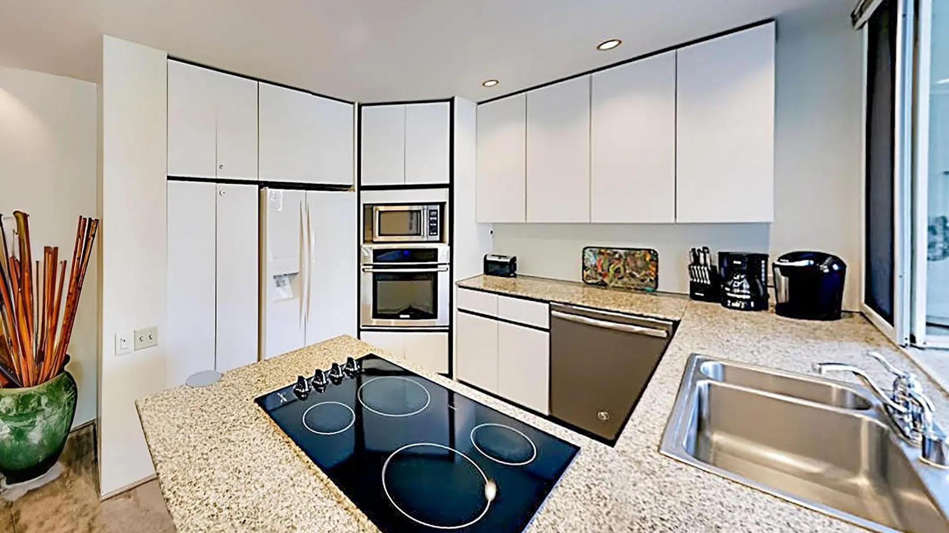 New! Palms 702 - Romantic Retreat - Split Ac In Bedroom - Open-air Living Area Holiday home Wailea (Maui)