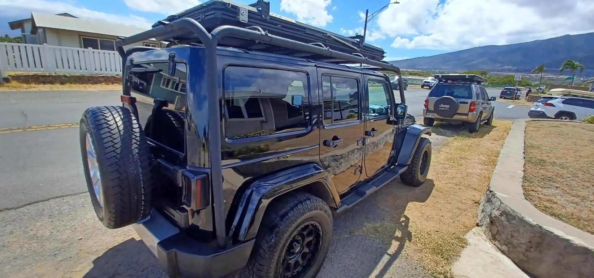 Campcar Maui Jeeps Suvs Hybrid Camper With Equipment And Travel Advice Hotel 5*