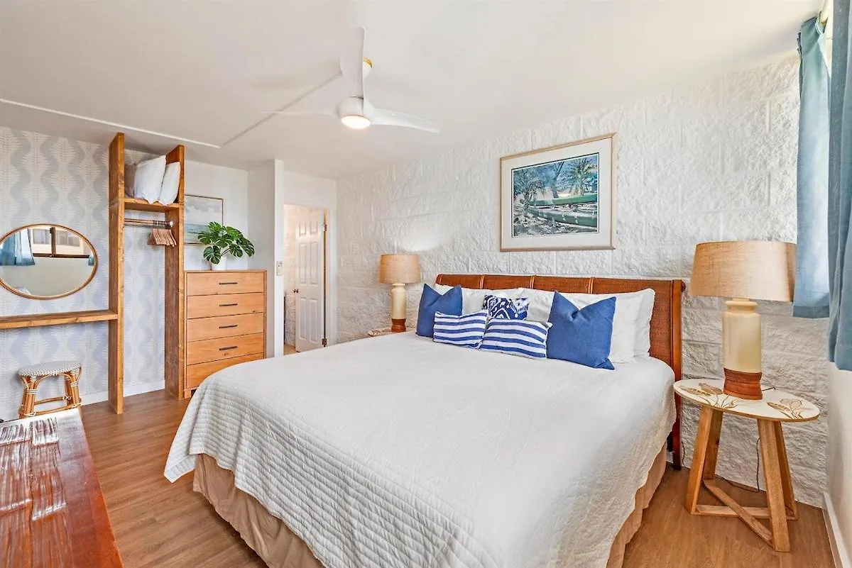 Kanai A Nalu 408 — Floor Oceanfront Wailuku