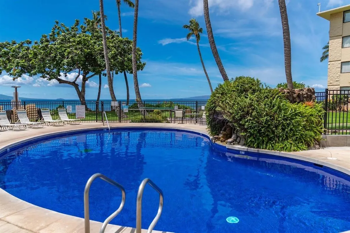 Direct Oceanfront—fully Remodeled—sleeps 6 度假居 *