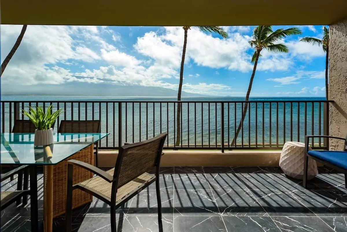 Spacious Luxury Oceanfront W/ Huge Views Holiday home