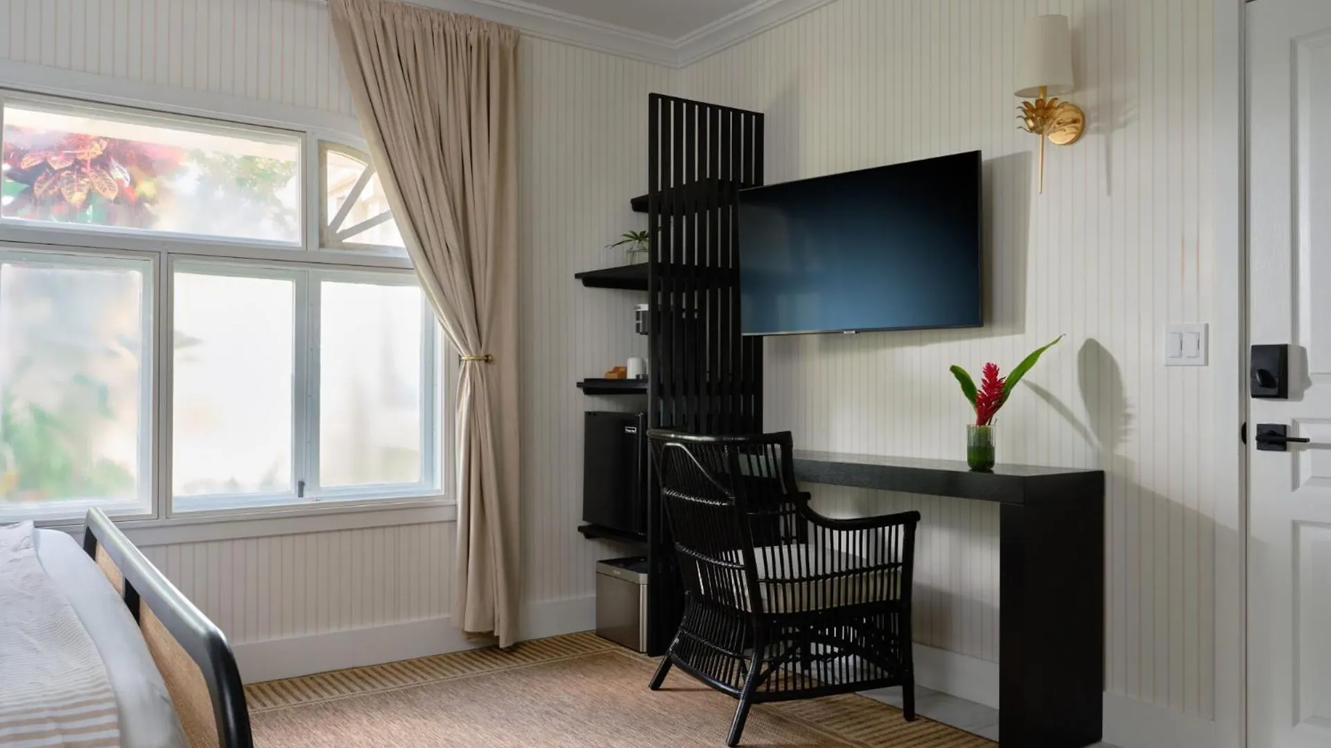The Historic Maui Guest house Wailuku