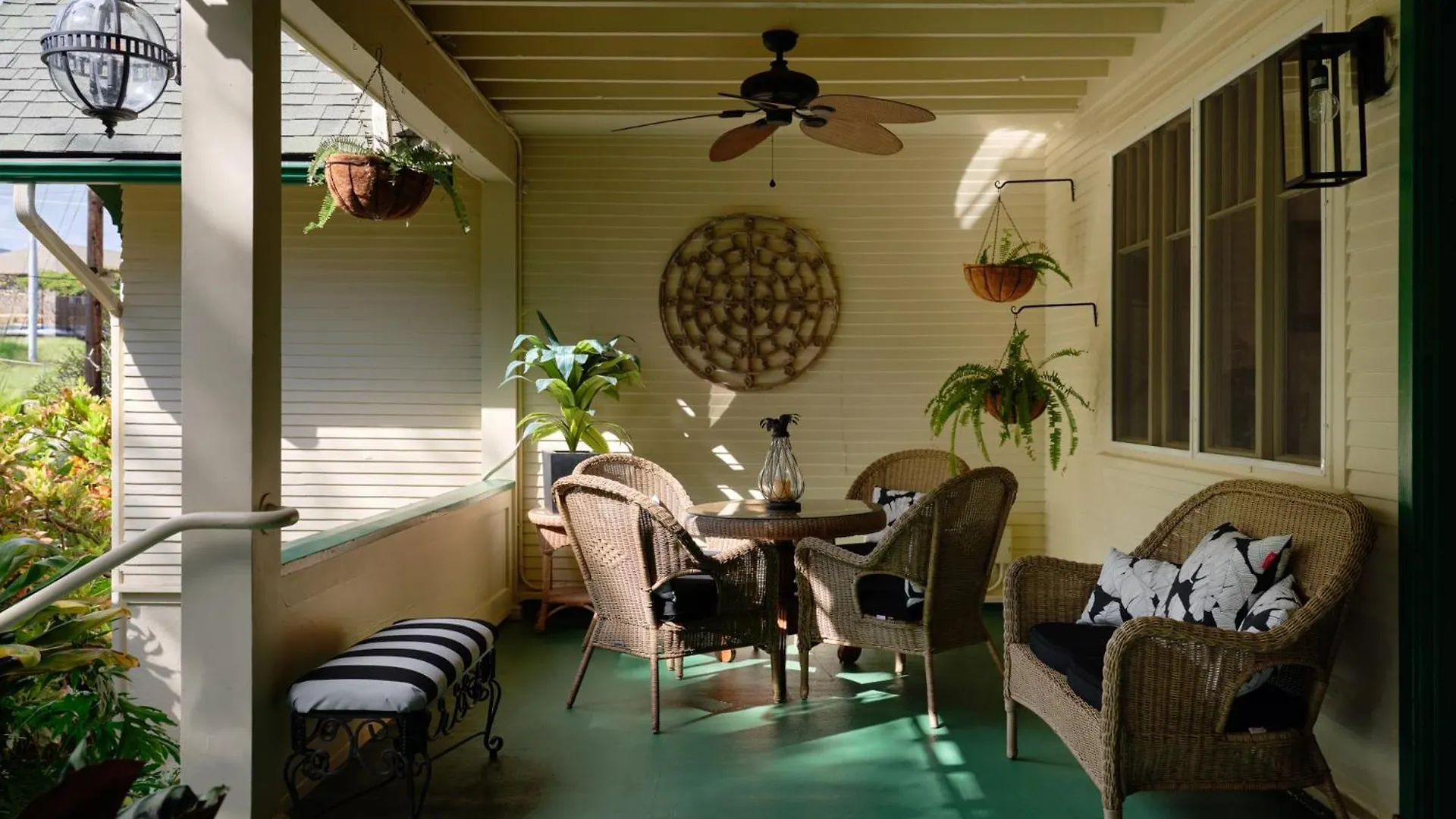 The Historic Maui Guest house 3*