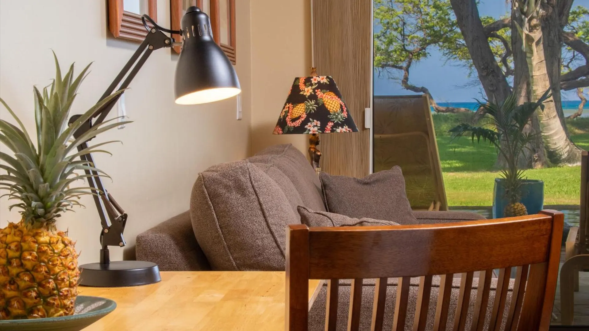 Aloha Aku Bamboo - Discover Beachfront Serenity Apartmán