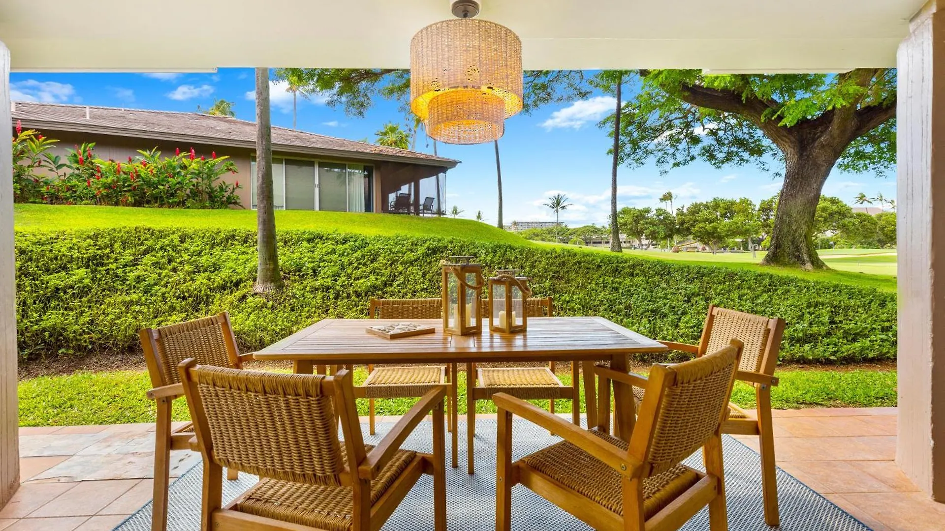 Newest Unit - California Meets Maui 1 Bedroom Golfcourse View H105 Semesterbostad