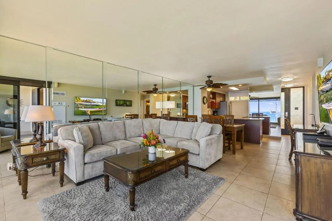 Ocean Front Gorgeous Views 아파트 Kahana