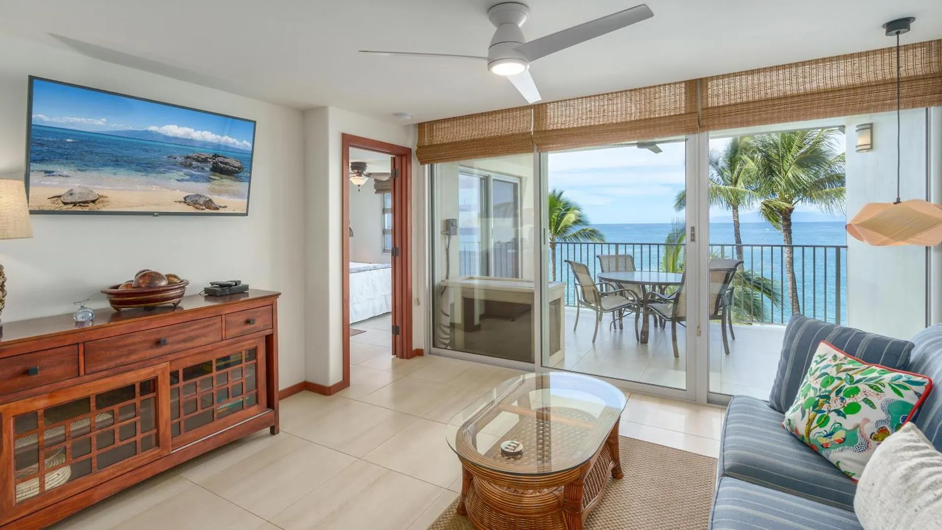 Royal Mauian 615 *