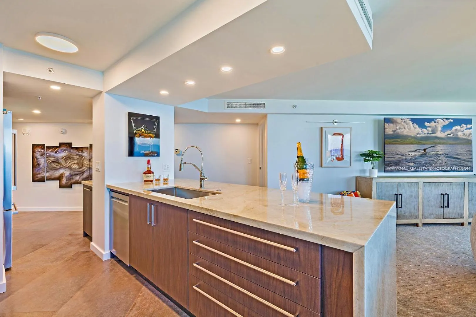 아파트 Kaanapali Shores 702 *