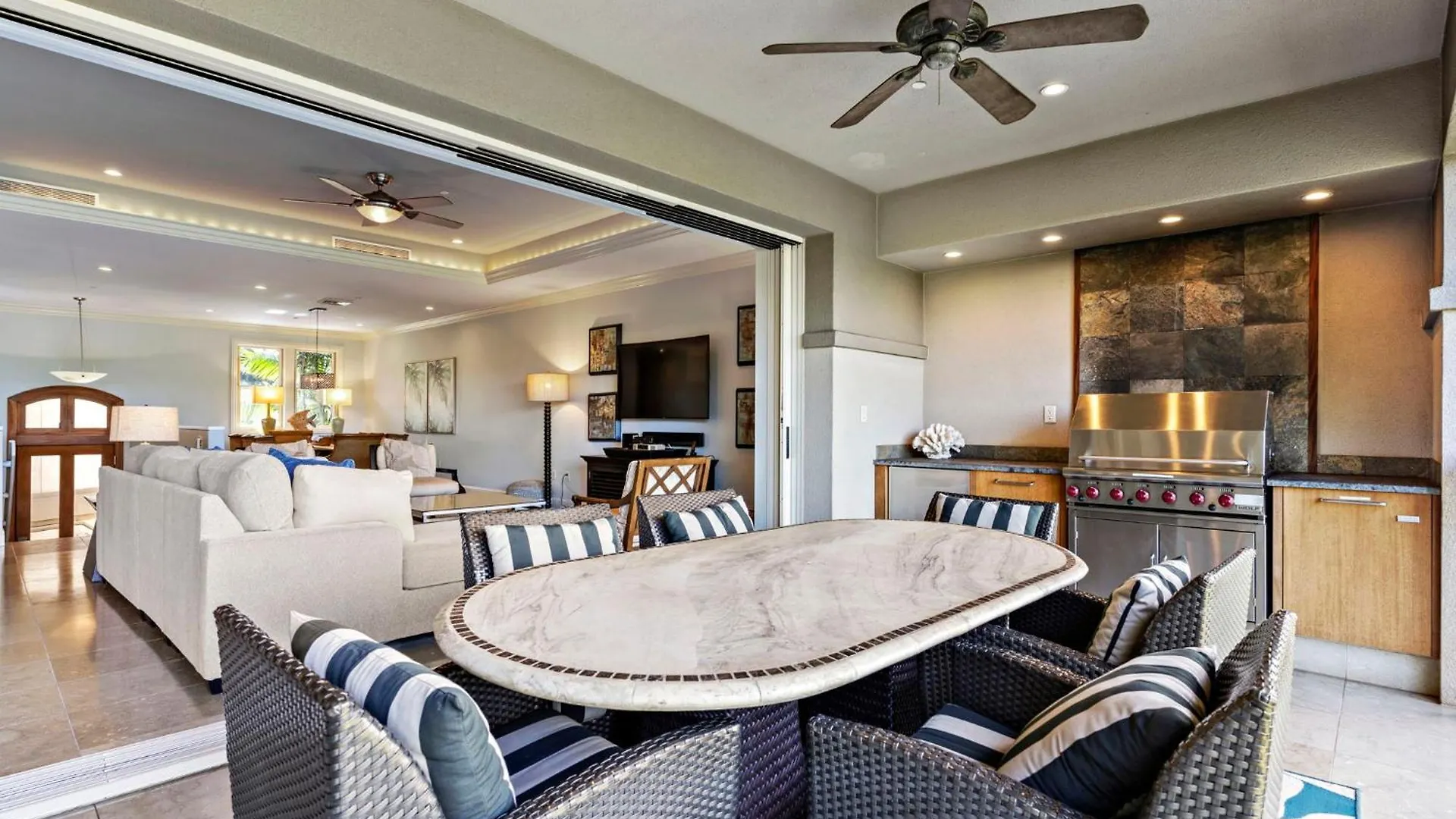 Luxury Hoolei 93-3 *