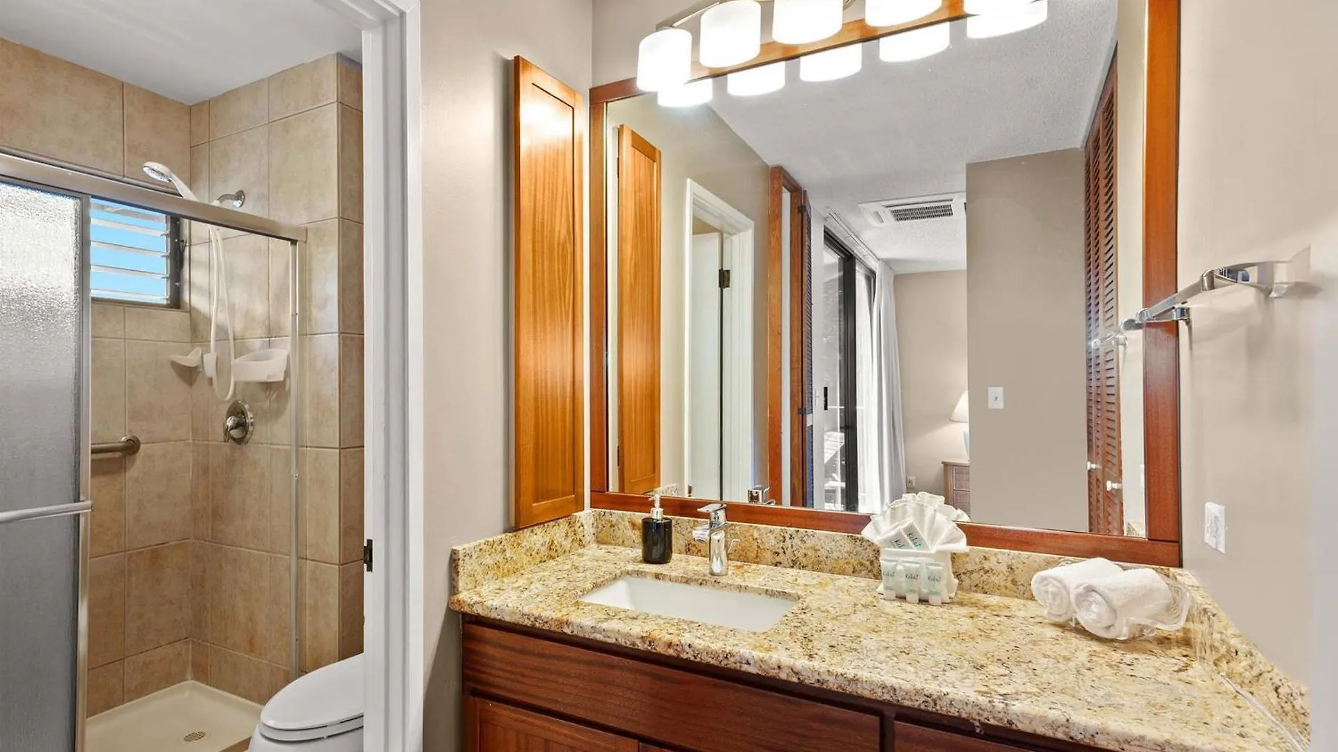 Ekahi 45d - Ocean Views, Split Ac, Wi-fi *