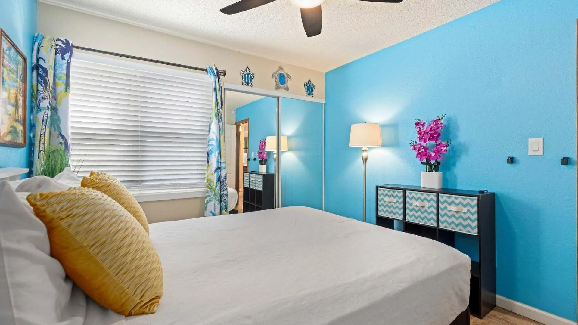 בית נופש Charming Tropical Gardens 2-bed - New