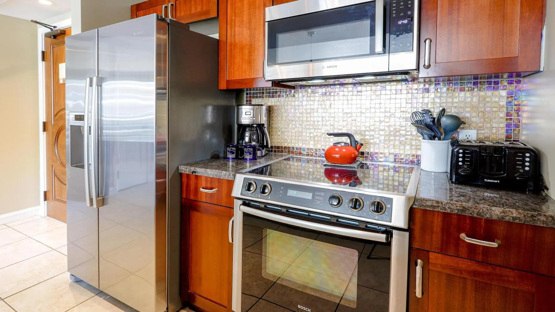 Konea 505: 2 Bed/2 Bath, Ocean & Sunset Views Apartment *