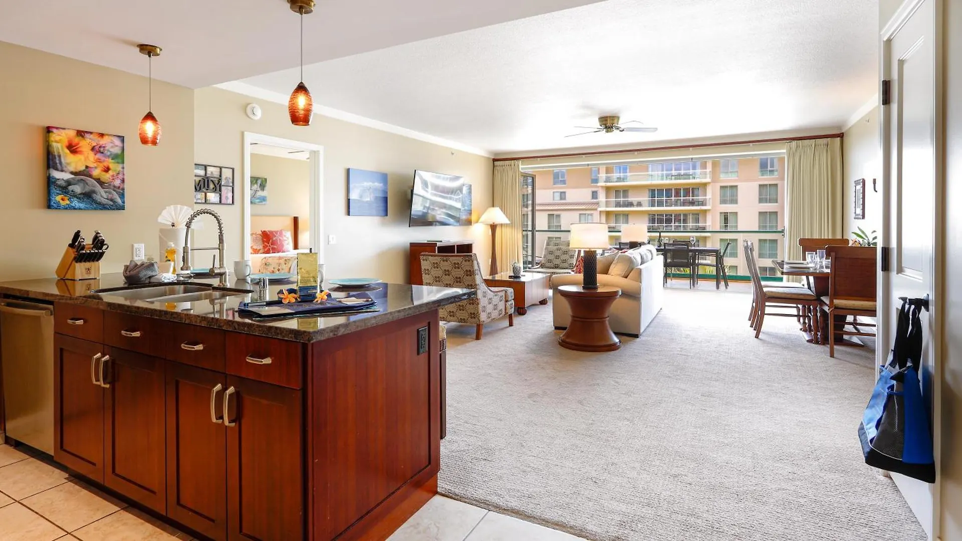 Konea 505: 2 Bed/2 Bath, Ocean & Sunset Views *
