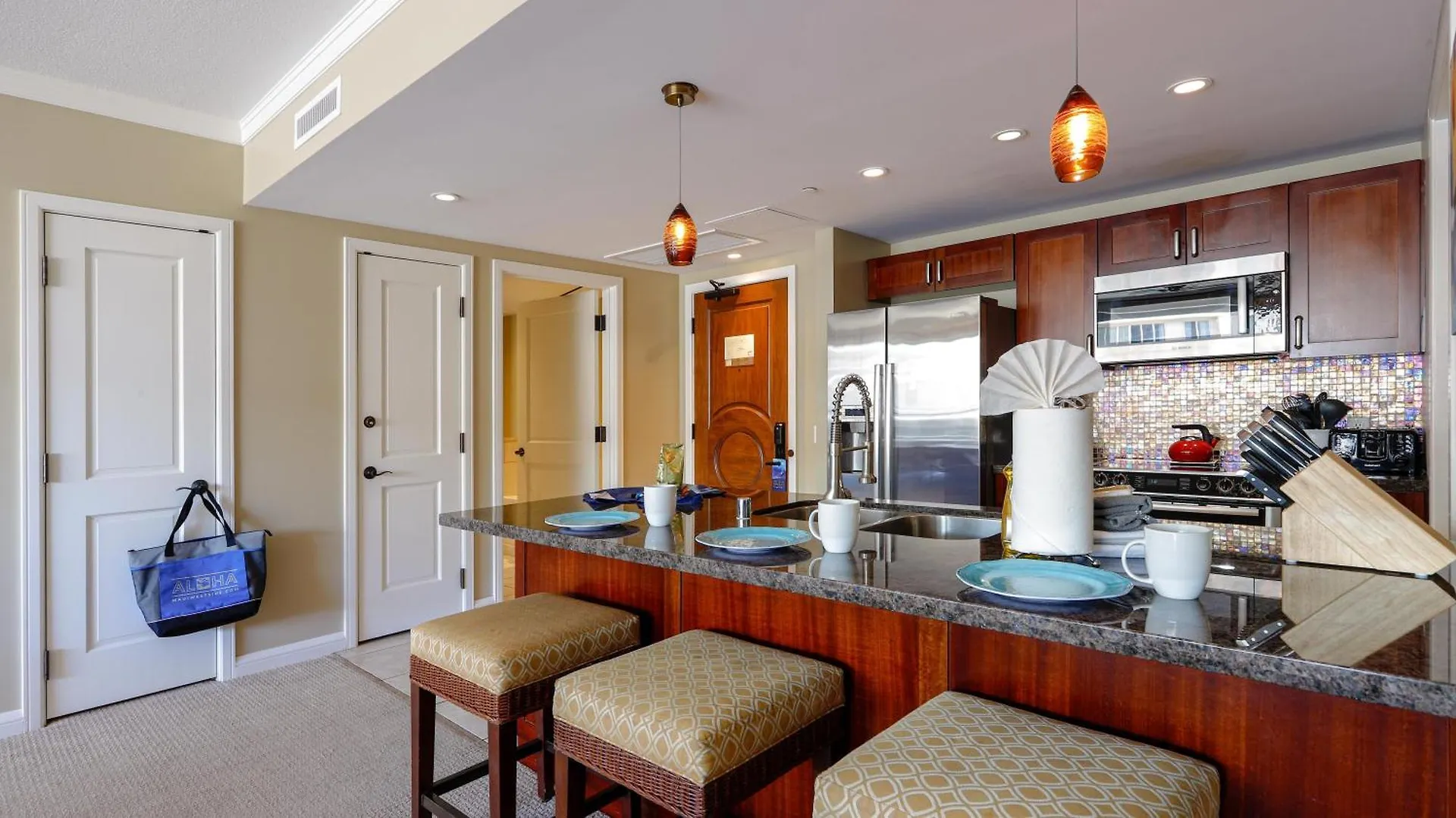 Konea 505: 2 Bed/2 Bath, Ocean & Sunset Views * Kahana