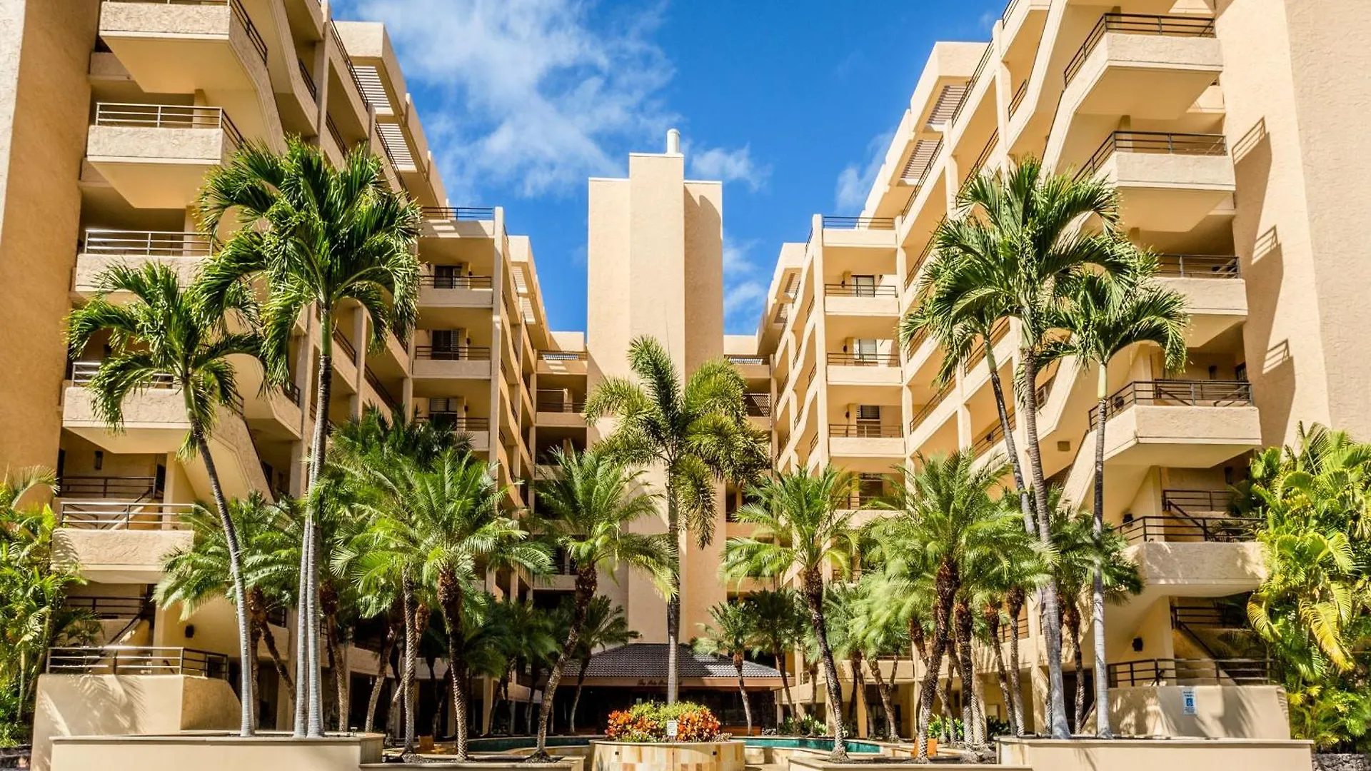 Polo Club Apartahotel