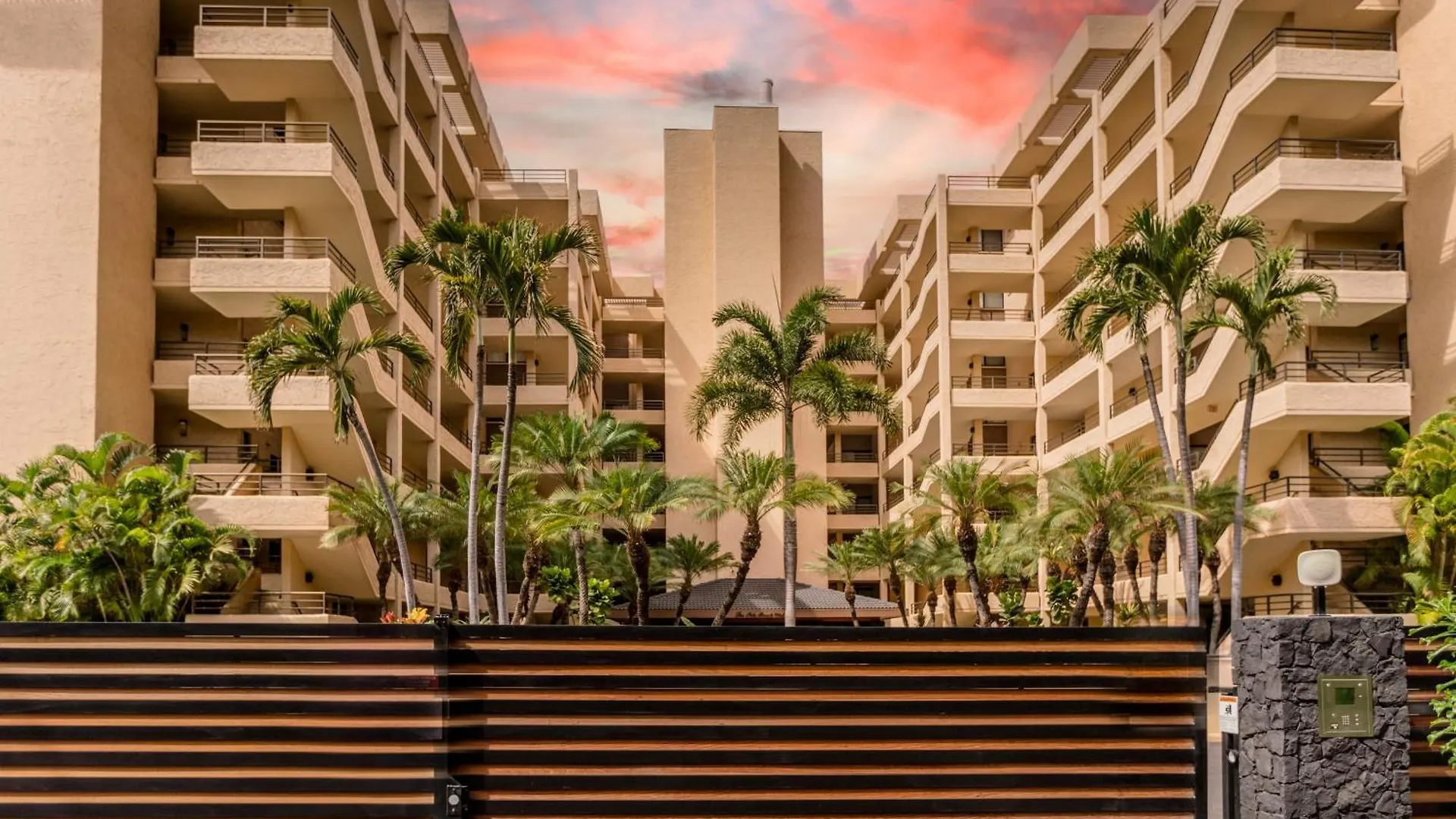 Apartahotel Polo Club 3*