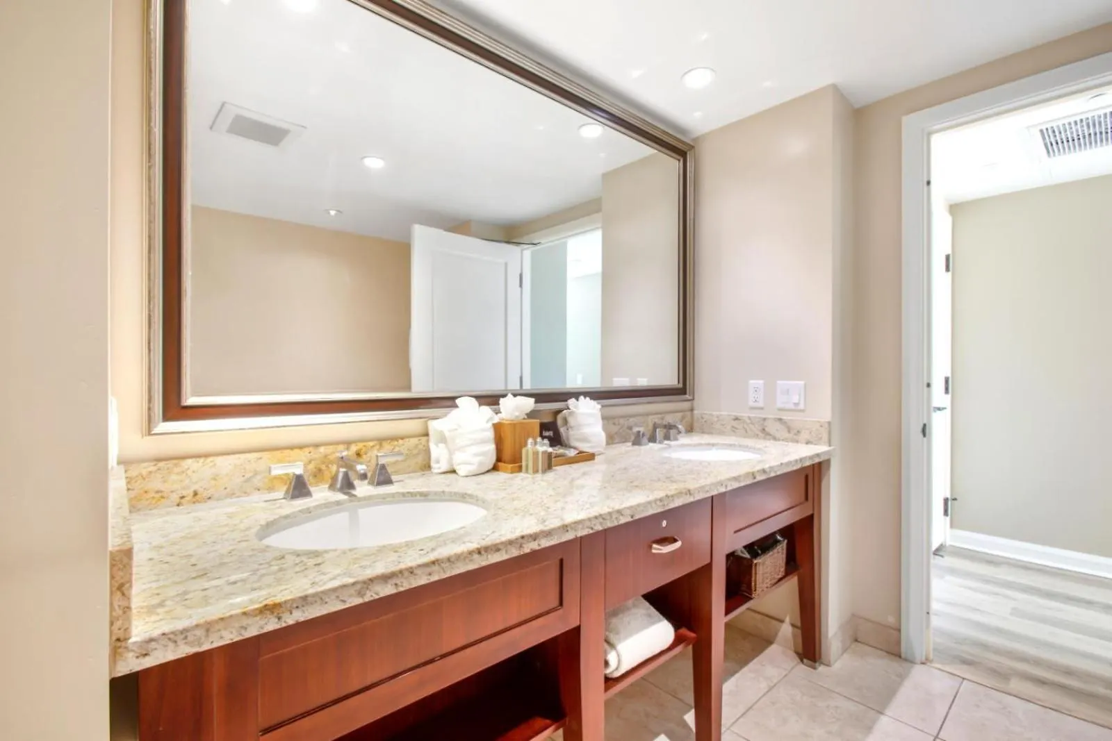 Appartement Kbm Free Car Honua Kai Konea Hkk-229 Corner W Xl Lanai Ocean View Kaanapali