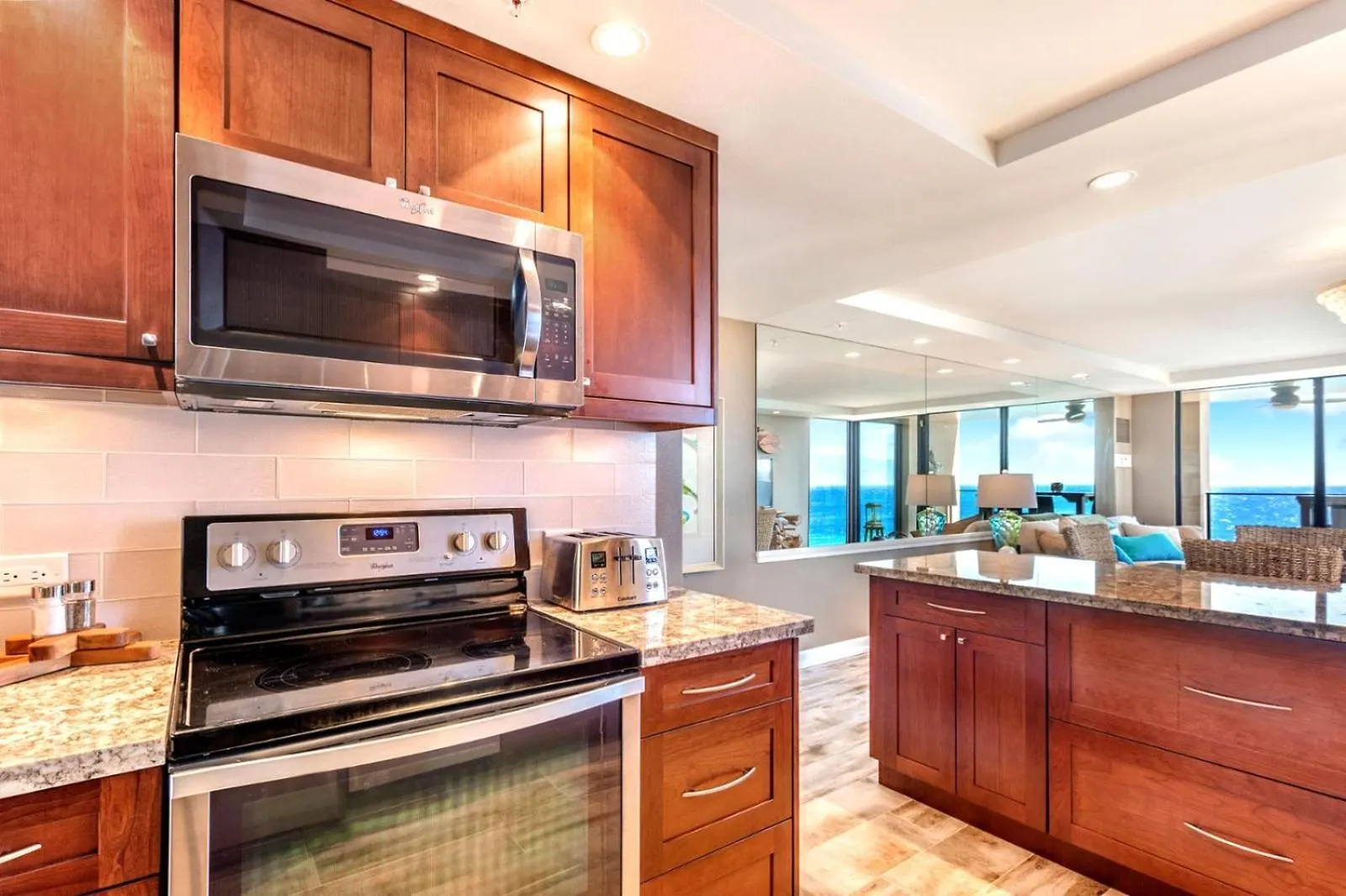 Kbm Resorts Free Car Mahana Oceanfront 2-Bedroom Penthouse With Gorgeous Sunsets Mah-1211 *