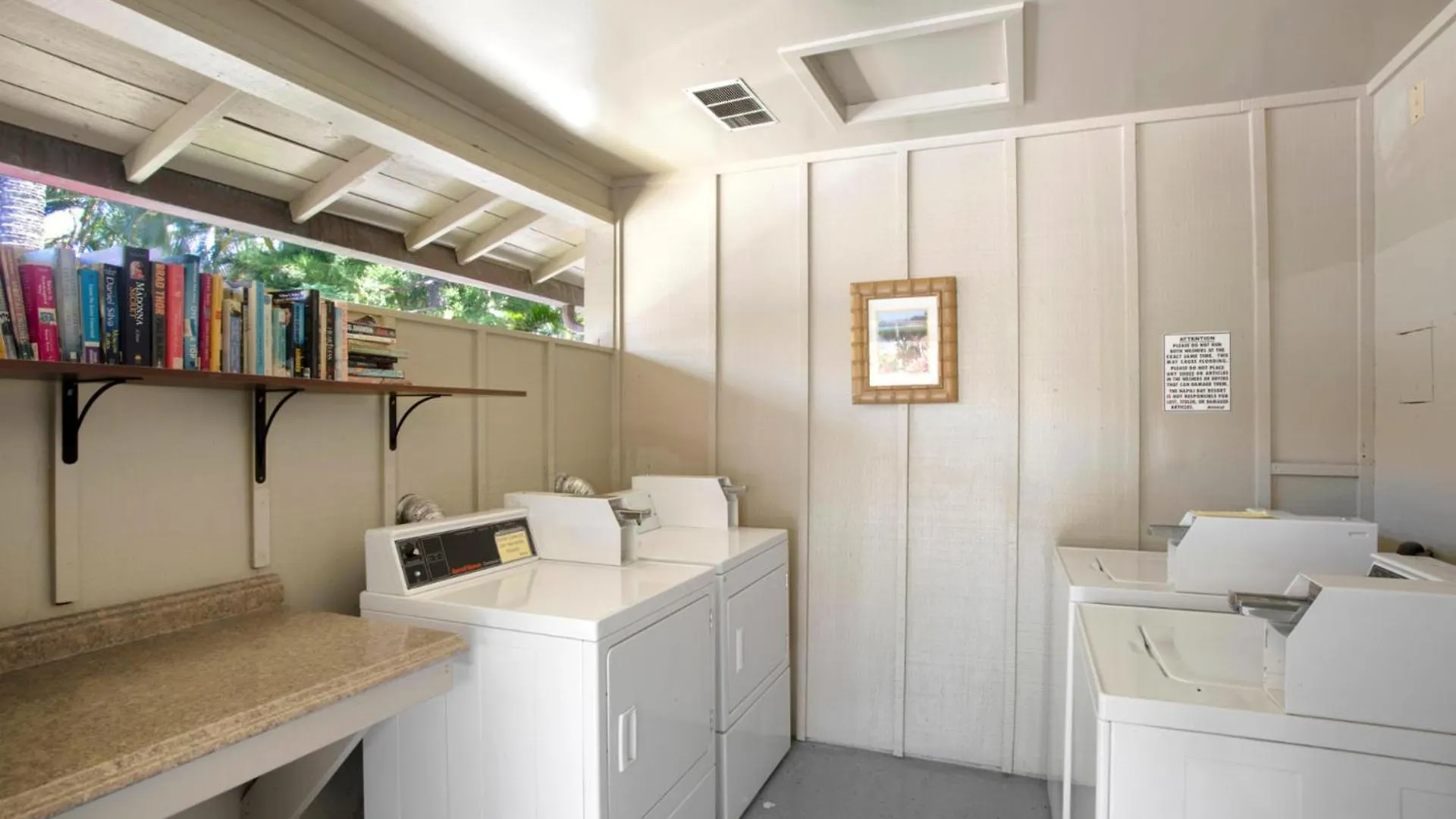 Kbm Resorts: Oceanfront Napili Bay With Turtle Views Kahana