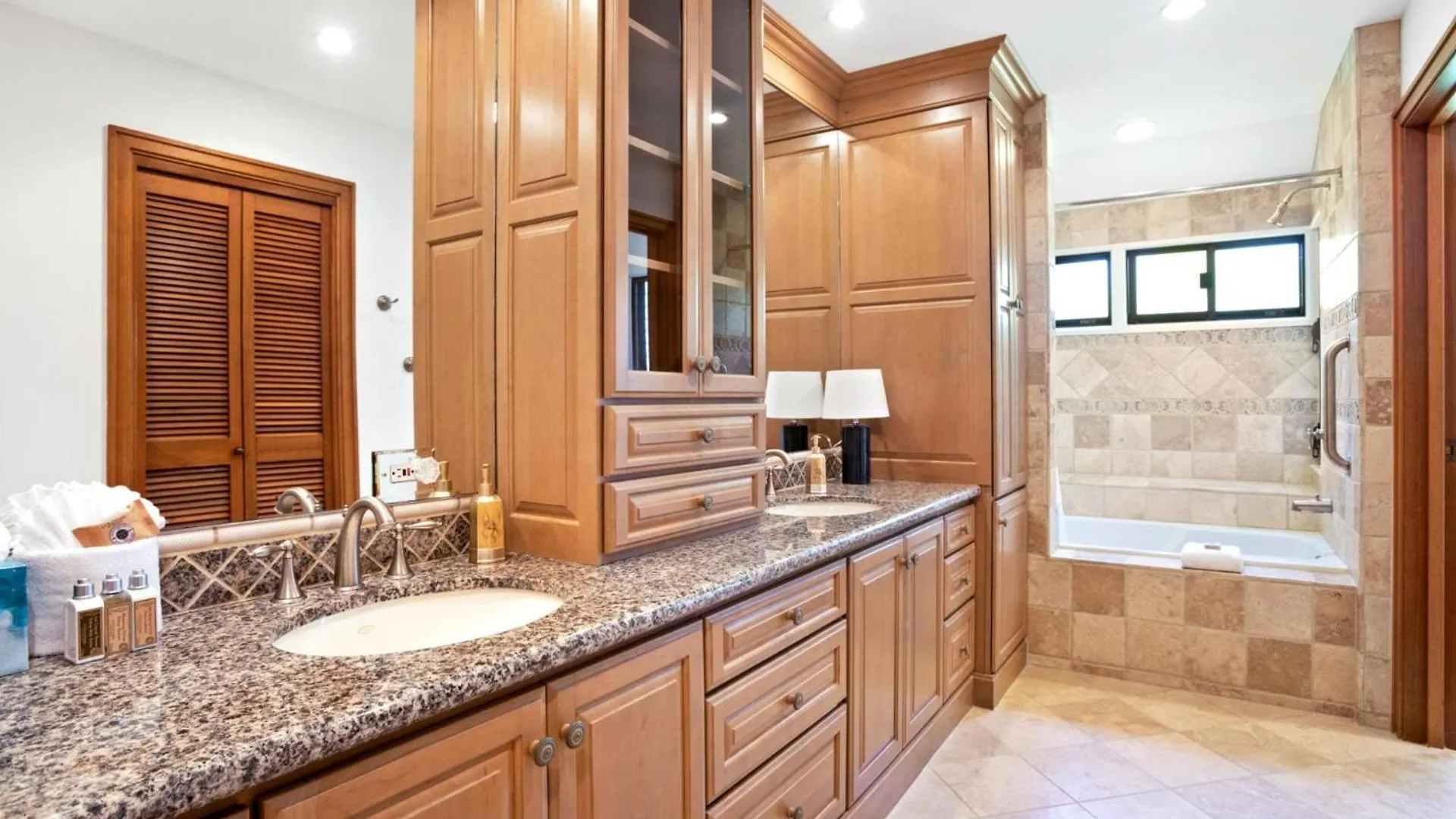 Διαμέρισμα Kbm Free Car Krv-2912 Spacious Luxury With Sweeping Ocean Golf And Mountain Views Kapalua