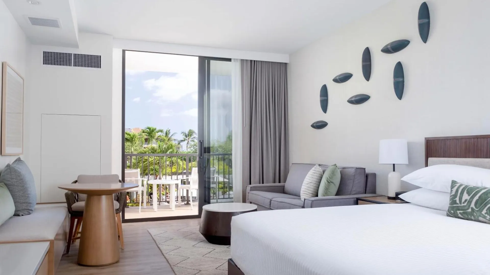 Maui Coast 3*