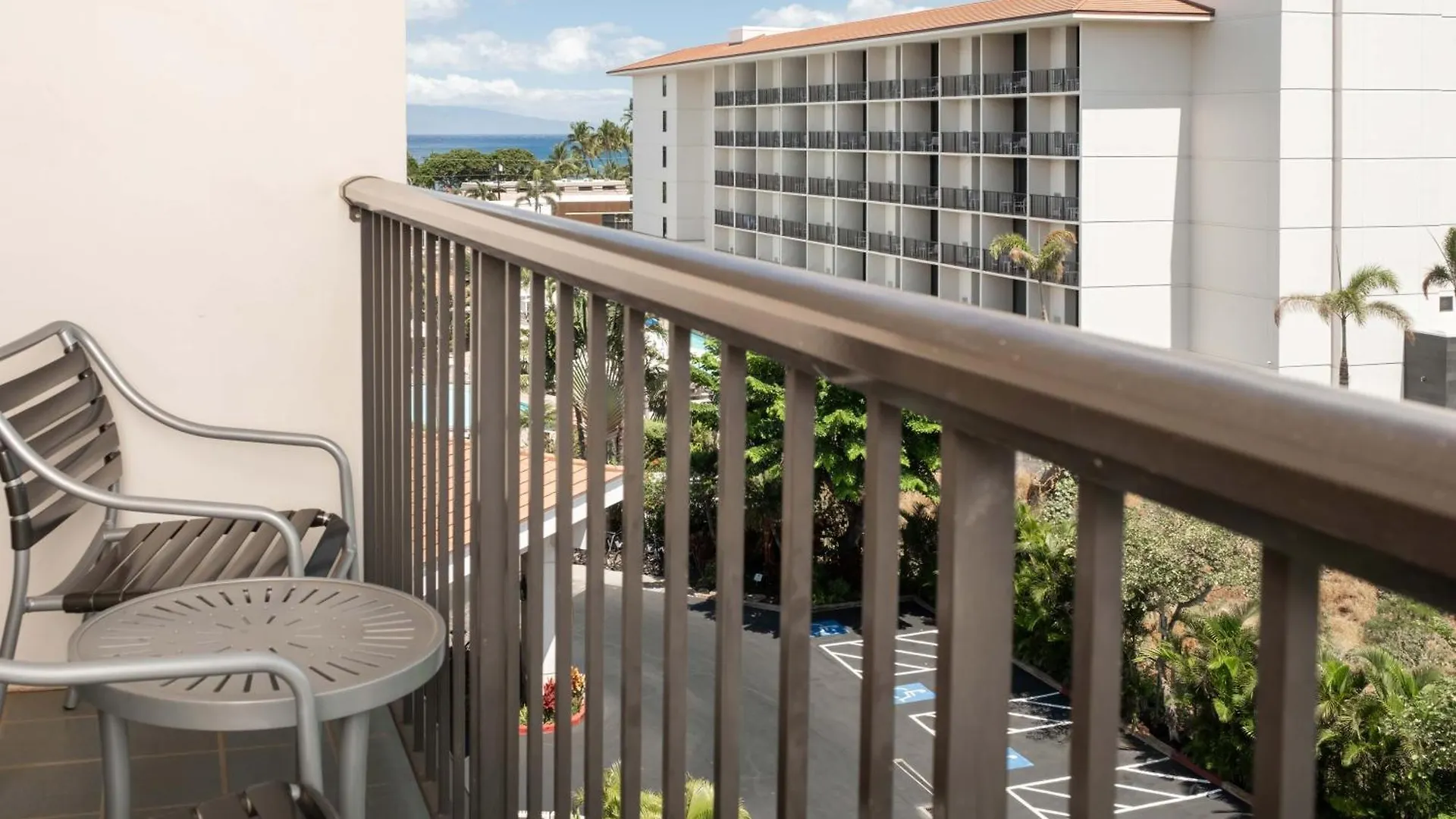 Maui Coast 3*