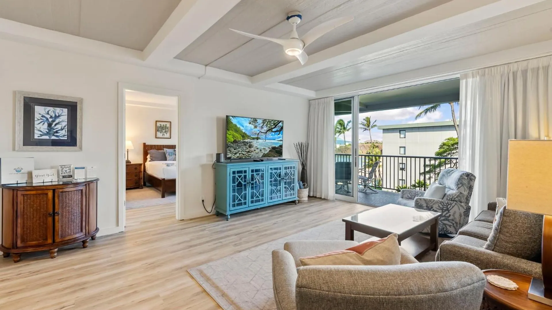 Whaler 508- Fully Remodeled Whaler Condo, Stunning Kaanapali Black Rock View *