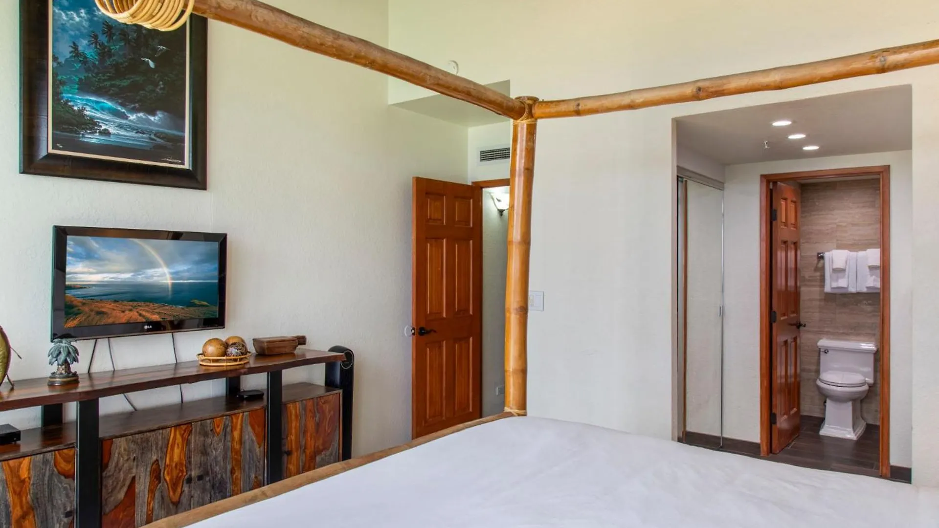 Penthouse Sweeping Ocean Views Διαμέρισμα
