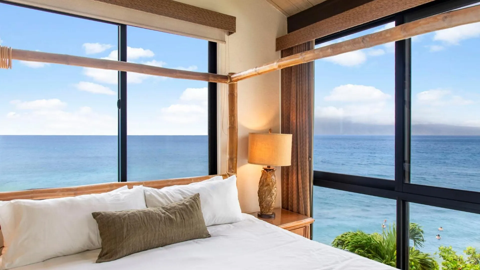 Penthouse Sweeping Ocean Views