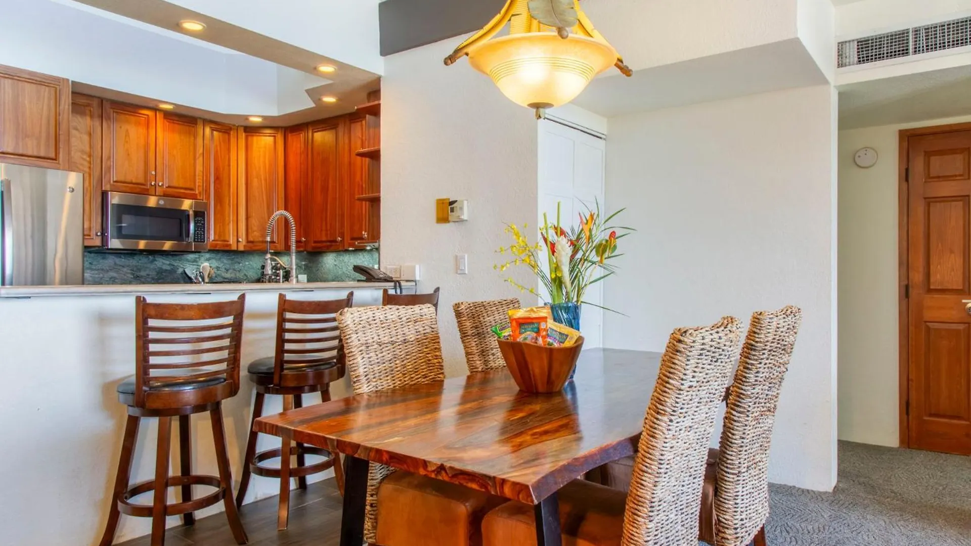 Διαμέρισμα Penthouse Sweeping Ocean Views *