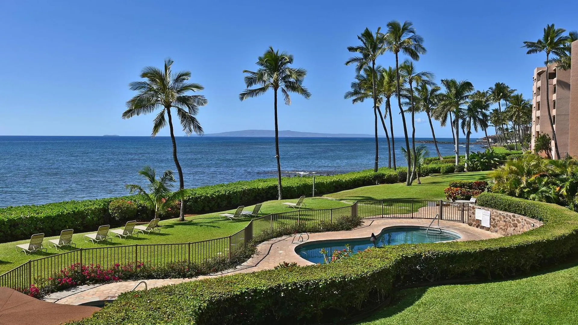 Maalaea Banyans 203 * Wailuku