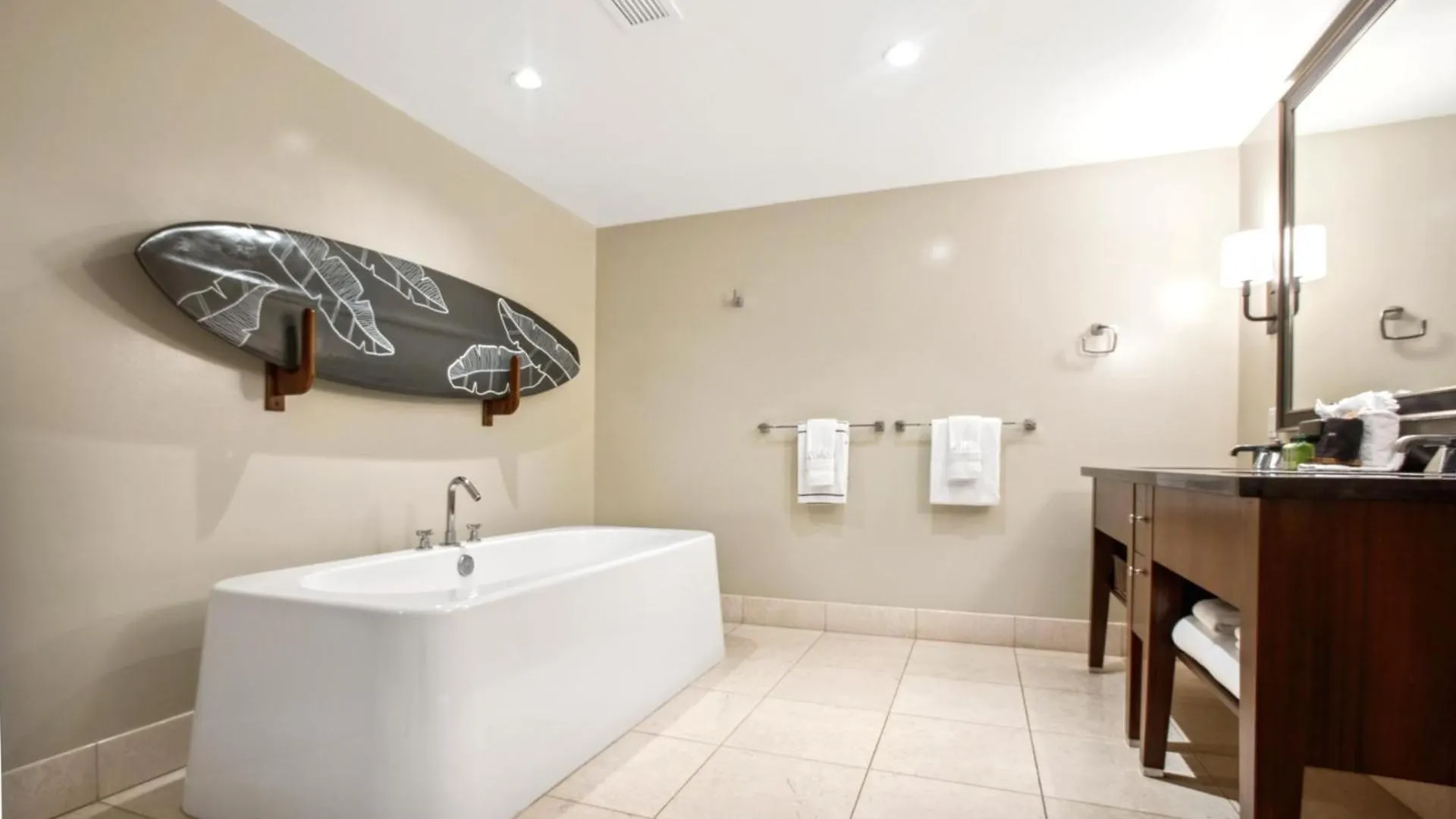 Kbm Free Car Honua Kai Hokulani Ocean View 2bedroom Hkh-503 Sweeping Ocean Views