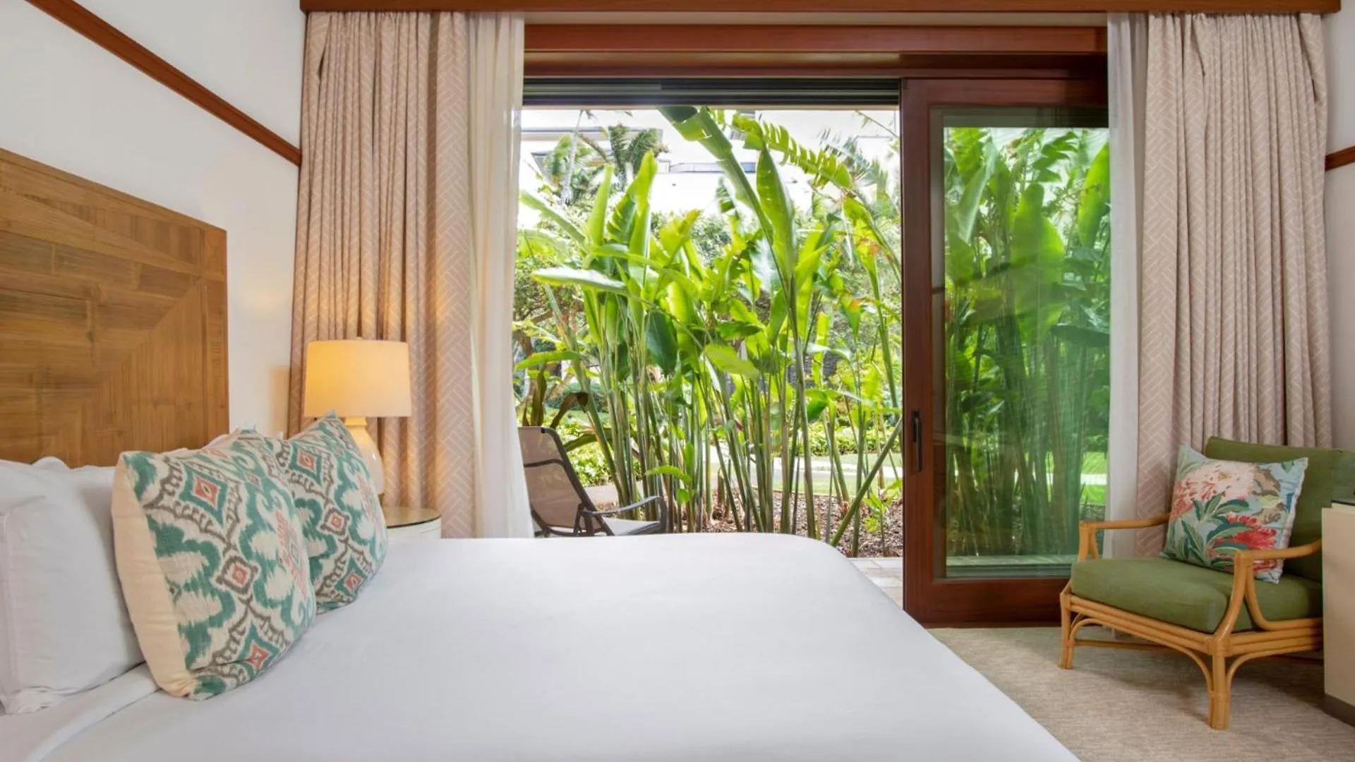 Kbm Free Car Hale Mala At Montage Kapalua Bay Oceanfront Luxury Retreat At Montage3-bedroom With Daily Housekeeping カハナ