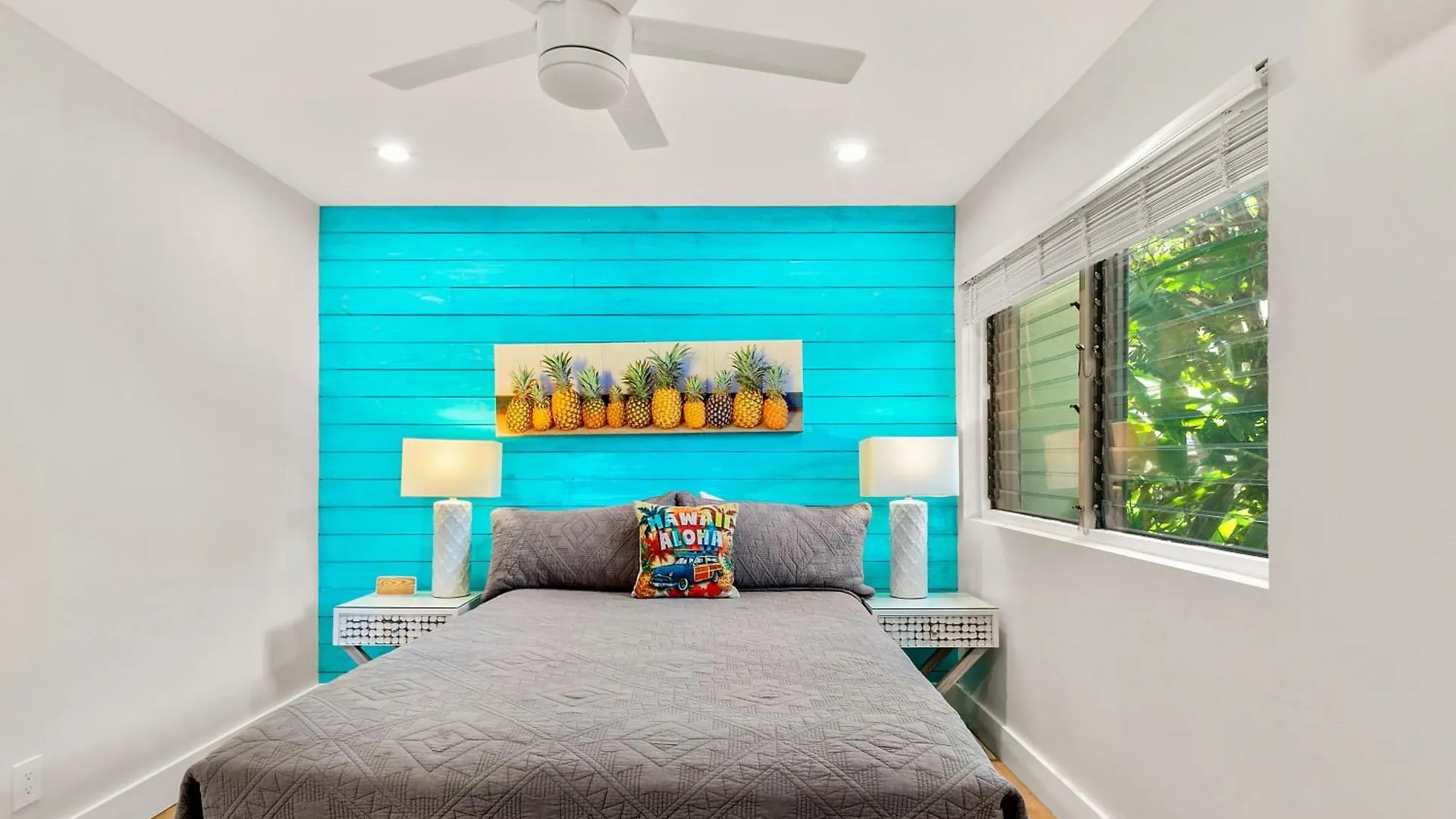 Apartment Modern And Romantic Getaway - Steps To Lsv01 *