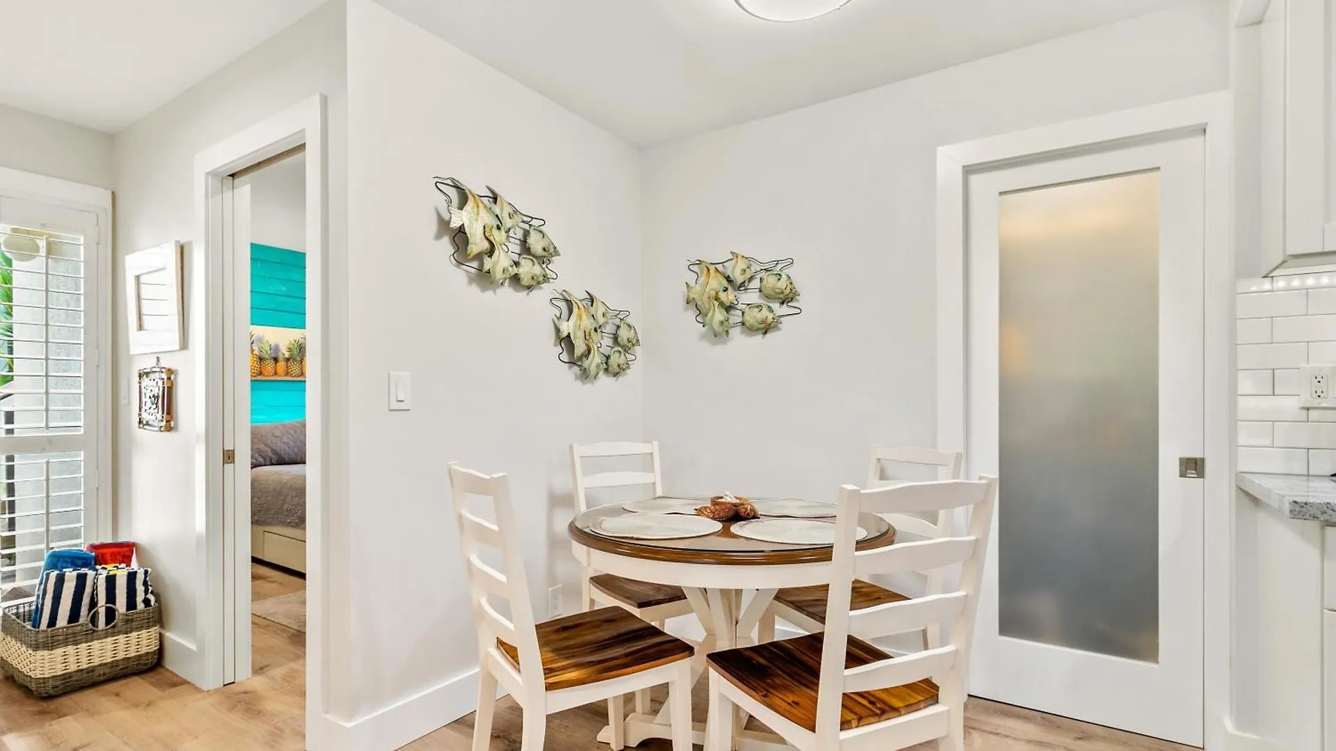 Modern And Romantic Getaway - Steps To Lsv01 * Wailuku