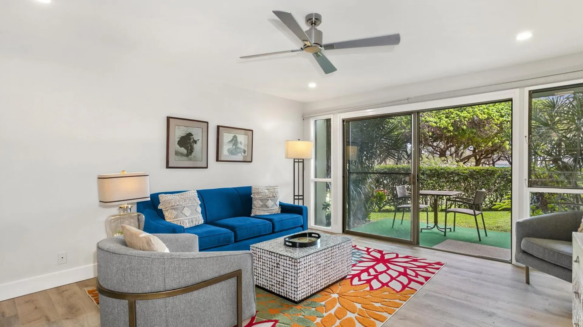 Modern And Romantic Getaway - Steps To Lsv01 Apartment