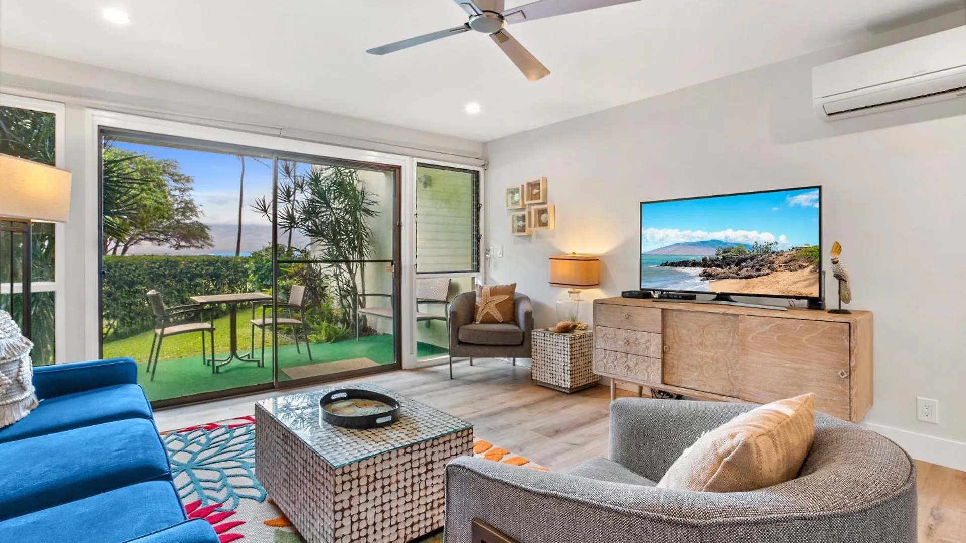 Apartment Modern And Romantic Getaway - Steps To Lsv01