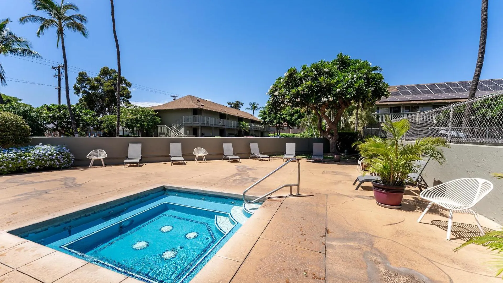 Beautiful Hideaway Across The Lsv02 Apartament Kihei
