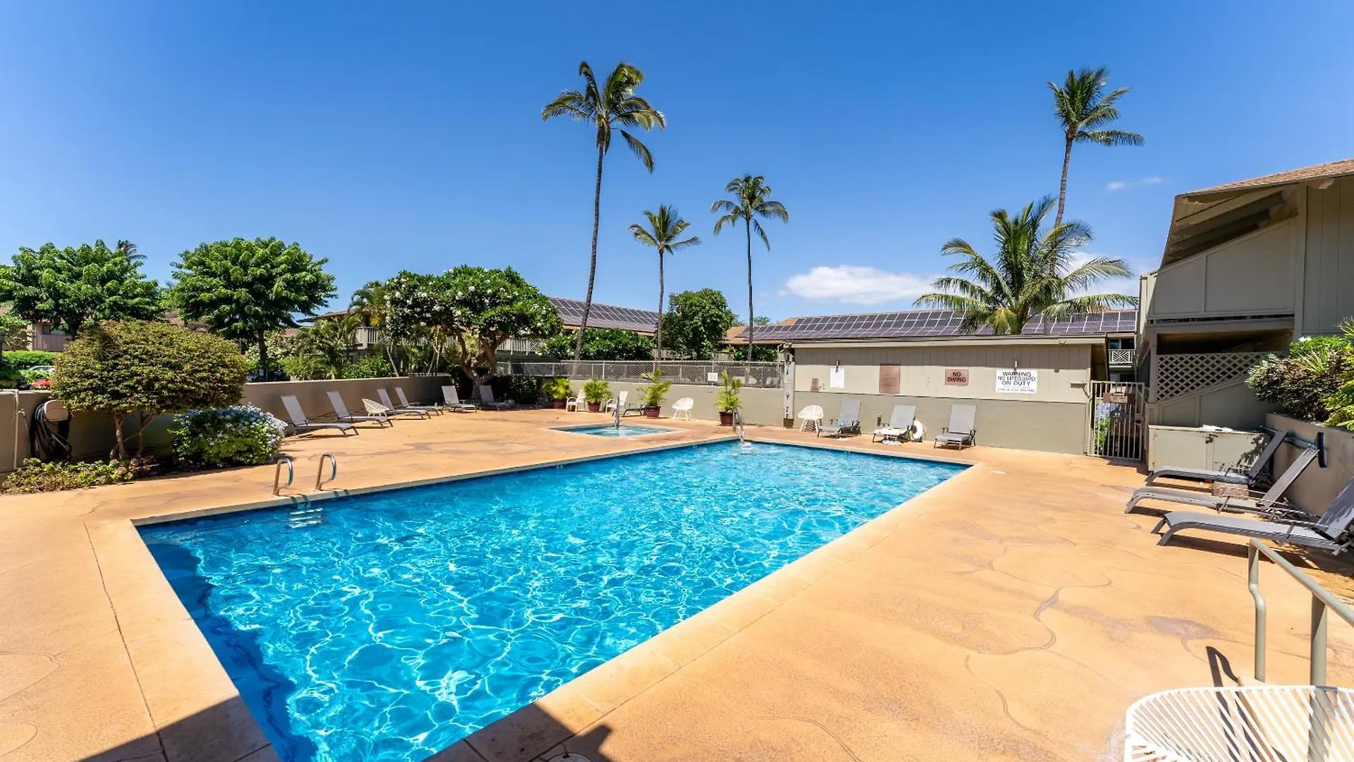 Beautiful Hideaway Across The Lsv02 Kihei