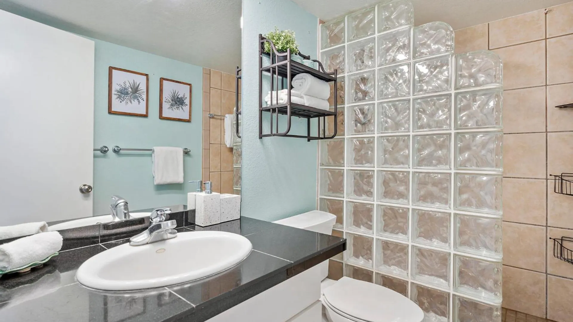 Cute Ocean View Condo, Walk To Lsv03 Daire
