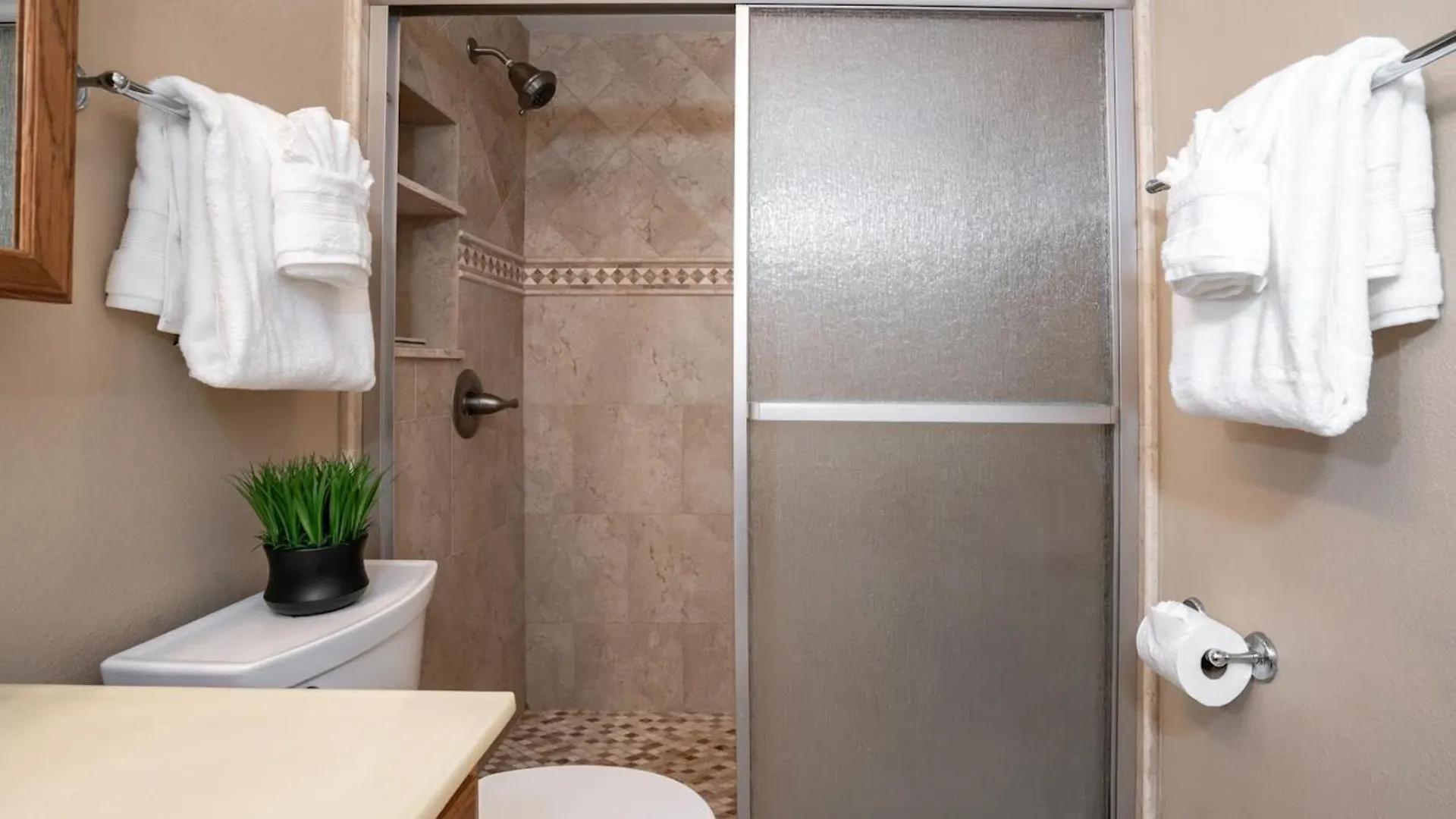 Apartment Island Surf 512-a Kihei