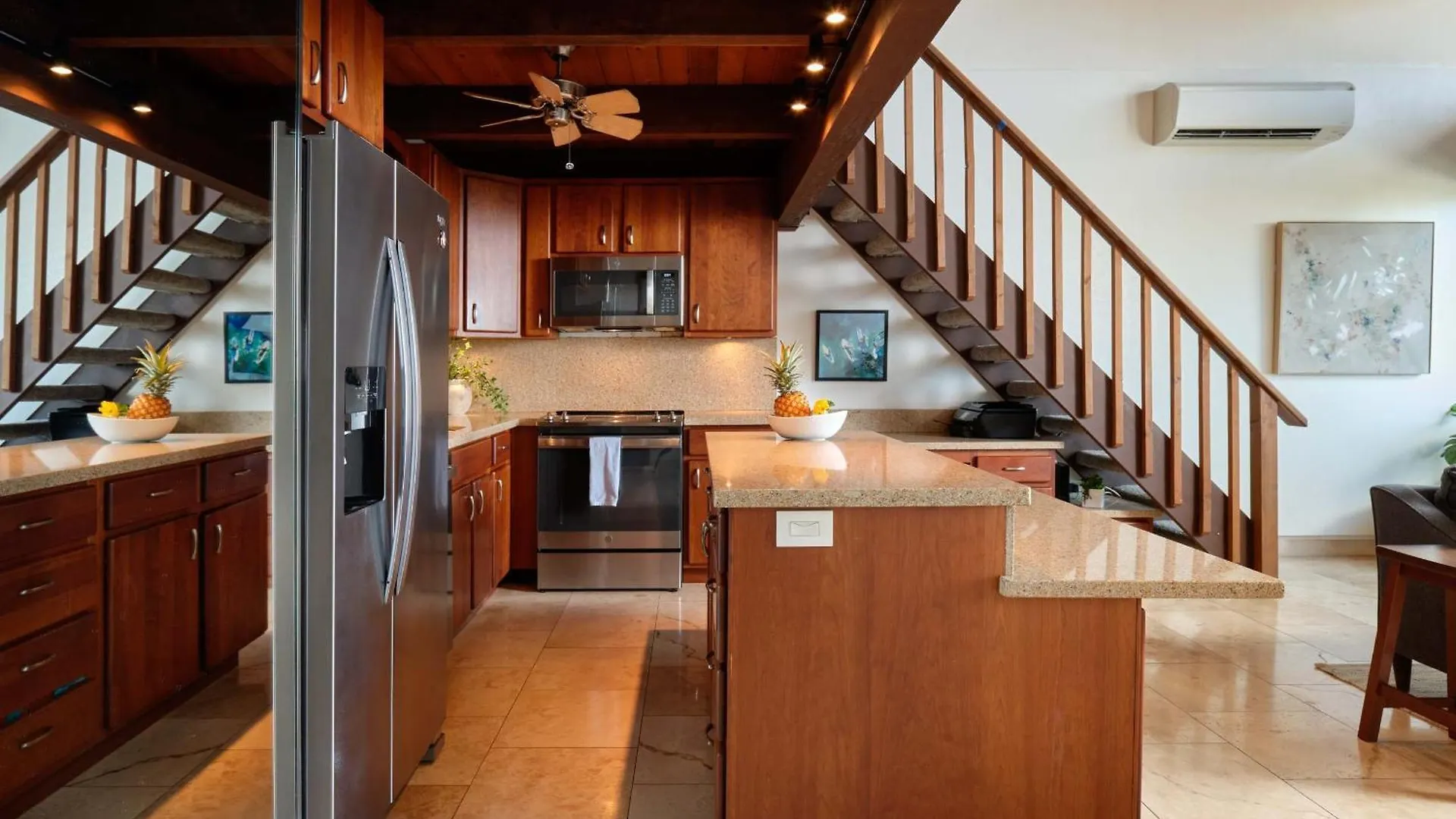 Stylish Maui Loft Split Ac Ocean Views Lanai Casa de Férias