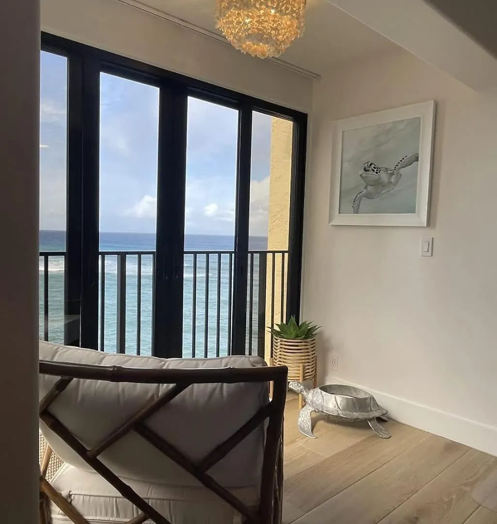 Unforgettable Oceanfront , Nature, Luxury & Tranquility Semesterbostad