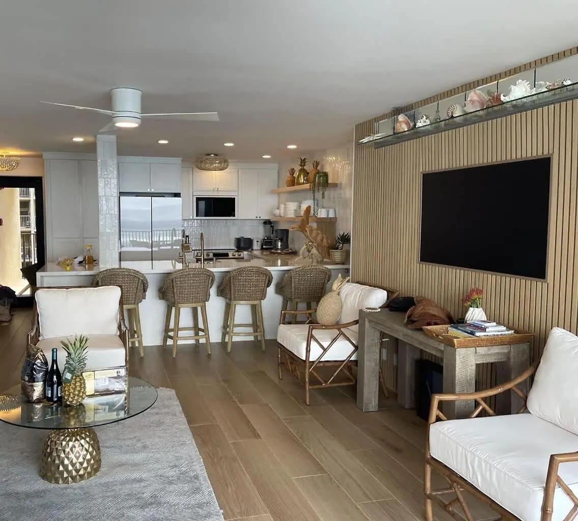 Unforgettable Oceanfront , Nature, Luxury & Tranquility Semesterbostad